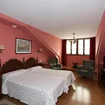 La Casona De Entralgo