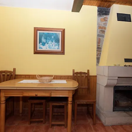 La Casona De Entralgo Casa de Campo